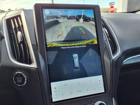 Used 2021 Ford Edge ST-Line image 5