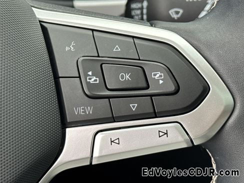 Used 2022 Volkswagen Atlas SE image 35