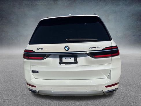 Used 2023 BMW X7 xDrive40i AWD/4WD image 6