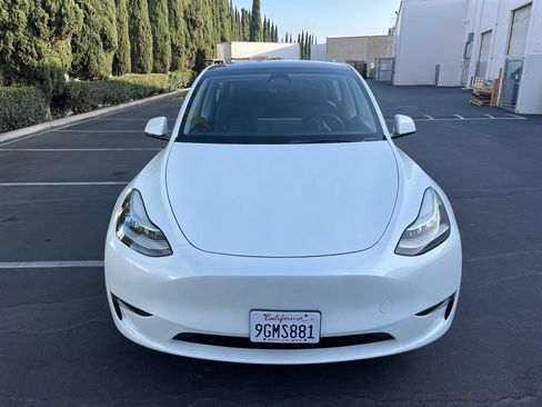 Used 2023 Tesla Model Y Long Range AWD/4WD image 5