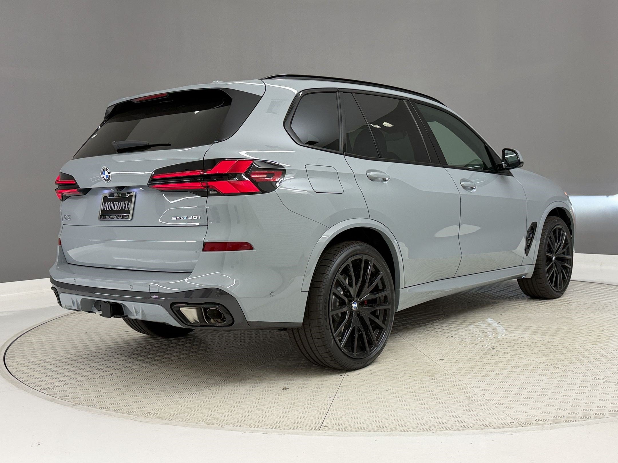 New 2026 BMW X5 sDrive40i w/ M Sport Package RWD image 9