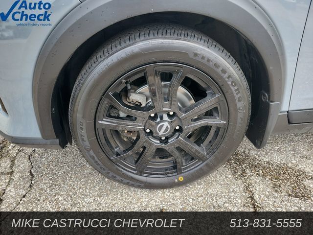 Used 2024 Nissan Kicks SR FWD image 9