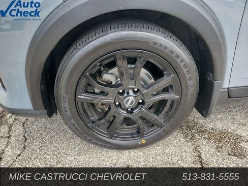 Used 2024 Nissan Kicks SR FWD image 9
