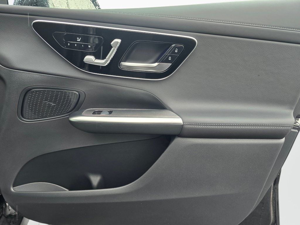 New 2026 Mercedes-Benz GLC 300 4MATIC image 23