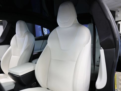 Used 2018 Tesla Model S 100D AWD/4WD image 25