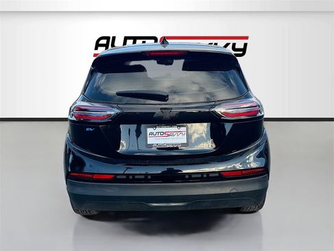 Used 2022 Chevrolet Bolt LT image 6