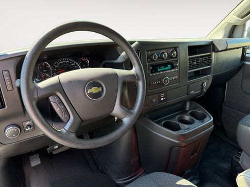 Used 2025 Chevrolet Express 2500 w/ Driver Convenience Package RWD image 15
