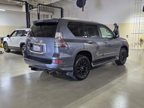 Used 2016 Lexus GX 460 w/ Premium Package AWD/4WD image 7