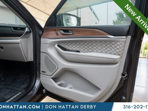 Used 2021 Jeep Grand Cherokee L Summit w/ Advanced Protech Group IV AWD/4WD image 27