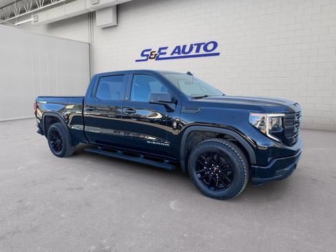 Used 2023 GMC Sierra 1500 Pro w/ Graphite Edition AWD/4WD image 4