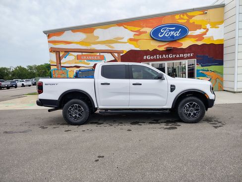 Used 2024 Ford Ranger XLT w/ Equipment Group 301A High RWD image 7
