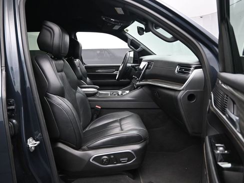 Used 2022 Jeep Wagoneer Series III image 34