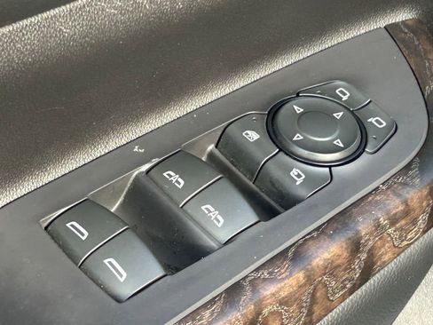 Used 2022 GMC Acadia Denali w/ Denali Ultimate Package image 29