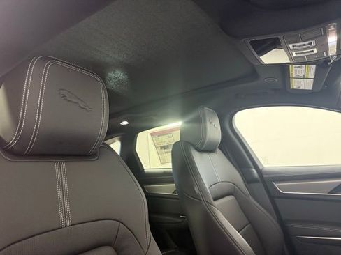 New 2025 Jaguar F-PACE R-Dynamic S image 35