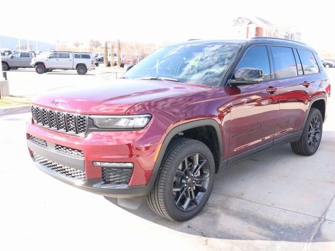 New 2025 Jeep Grand Cherokee L Limited image 11