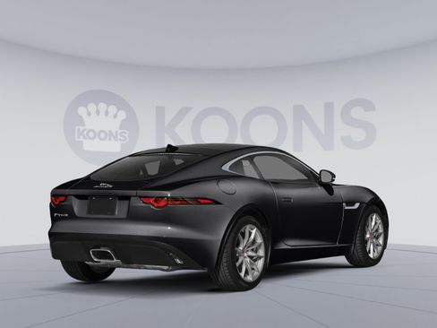 Used 2018 Jaguar F-TYPE Coupe RWD image 2