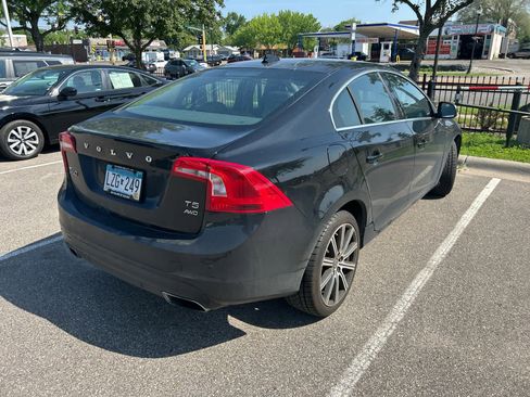 Used 2015 Volvo S60 T5 Premier w/ Convenience Package AWD/4WD image 3