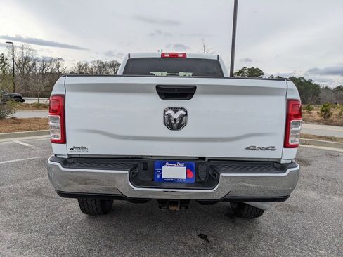 Used 2022 RAM 2500 Tradesman w/ Chrome Appearance Group image 16