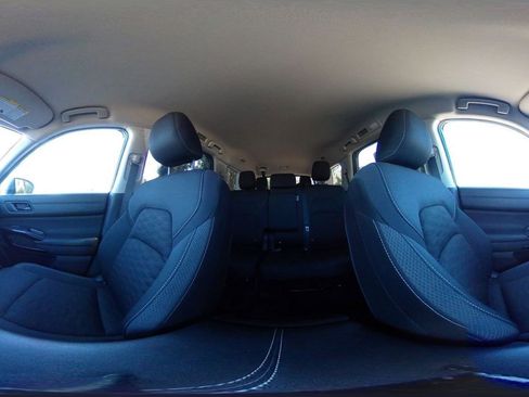 Used 2025 Nissan Pathfinder SV image 44