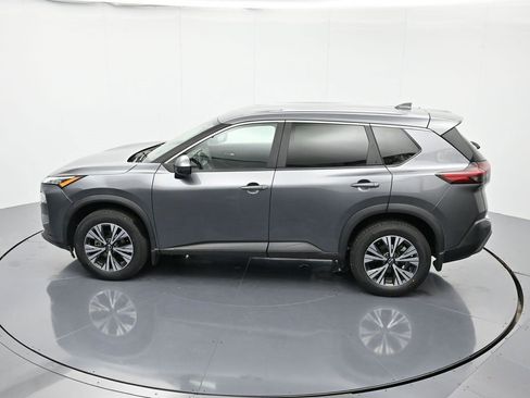 Used 2023 Nissan Rogue SV image 32