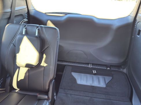 New 2026 Chrysler Pacifica Select w/ S Appearance Package image 29