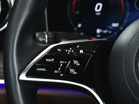 Used 2023 Mercedes-Benz E 350 4MATIC Sedan image 39