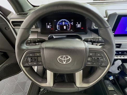 Certified 2025 Toyota 4Runner SR5 image 10