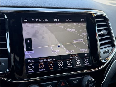 Used 2020 Jeep Grand Cherokee Limited AWD/4WD image 47