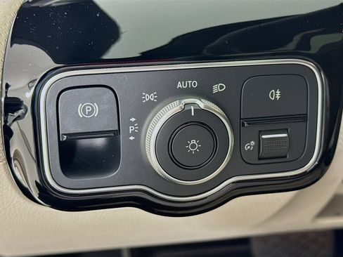 Certified 2022 Mercedes-Benz CLA 250 image 11