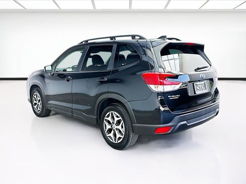 Used 2023 Subaru Forester Premium AWD/4WD image 6