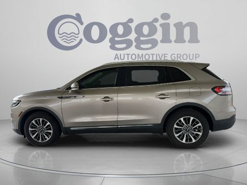 Used 2021 Lincoln Nautilus FWD w/ Equipment Group 101A image 2