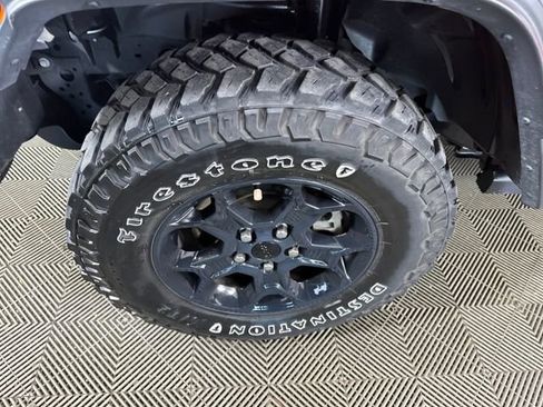 Used 2023 Jeep Wrangler Unlimited w/ Cold Weather Group image 9