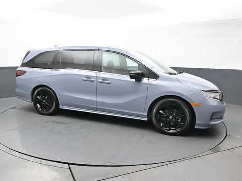 Used 2023 Honda Odyssey Sport image 8