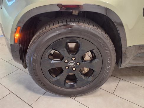 Used 2021 Land Rover Defender 110 X-Dynamic SE AWD/4WD image 30