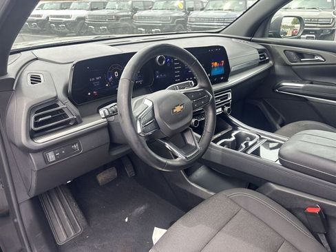 Certified 2024 Chevrolet Traverse LT FWD image 10