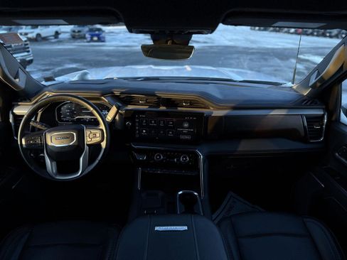 Used 2024 GMC Sierra 2500 Denali w/ Technology Package image 24