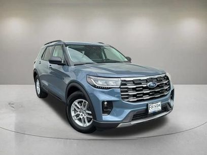 New 2026 Ford Explorer Active w/ Active Comfort Package