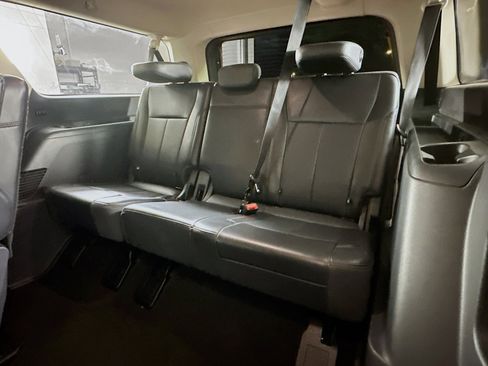 Used 2024 Ford Expedition Max XLT image 29