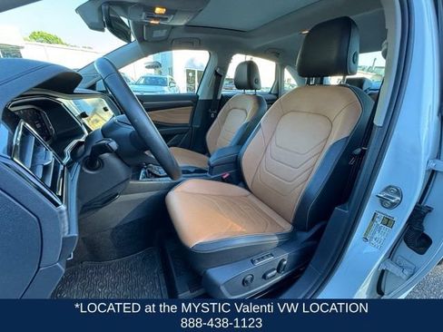 Used 2024 Volkswagen Jetta SEL FWD image 30