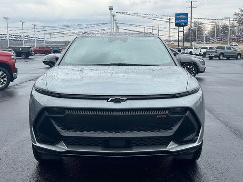 New 2026 Chevrolet Equinox EV RS image 2