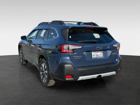 Used 2023 Subaru Outback Limited image 5