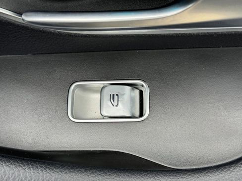 Used 2022 Mercedes-Benz GLE 350 4MATIC image 21