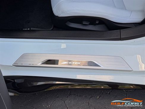 Used 2025 Chevrolet Corvette Z06 RWD image 26