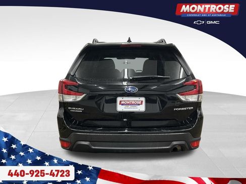 Used 2023 Subaru Forester Premium image 4