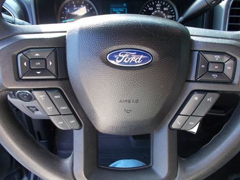 Used 2018 Ford F150 XLT RWD image 30