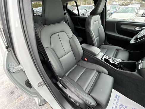 New 2026 Volvo XC40 B5 Plus w/ Protection Package Premier image 25