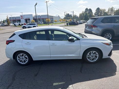 Used 2024 Subaru Impreza 2.0i AWD/4WD image 2