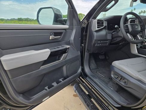 New 2026 Toyota Tundra Limited AWD/4WD image 14