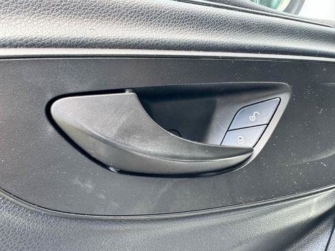 Used 2019 Mercedes-Benz Sprinter 144 image 15