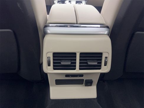 Used 2022 Land Rover Range Rover Velar R-Dynamic S image 71